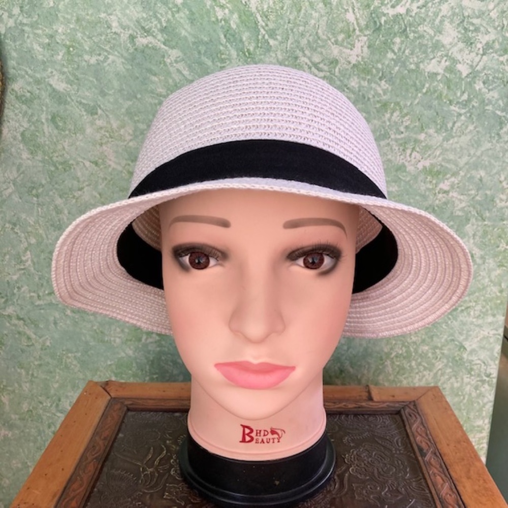 WONDERFUL FASHION white straw hat